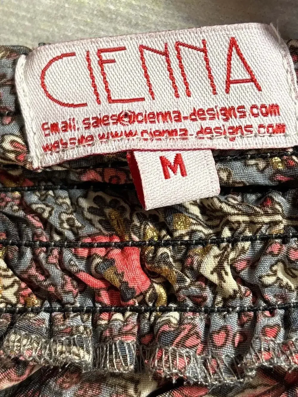 Silk Blend Dakota Designs Hippy Boho Paisley Gold toned Details Size M - Picture 10 of 11